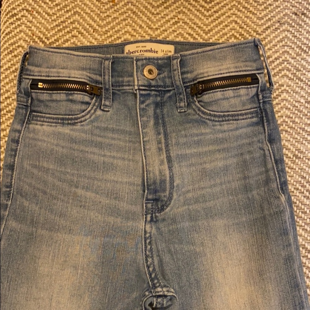 Jeans - Picture 2 of 2